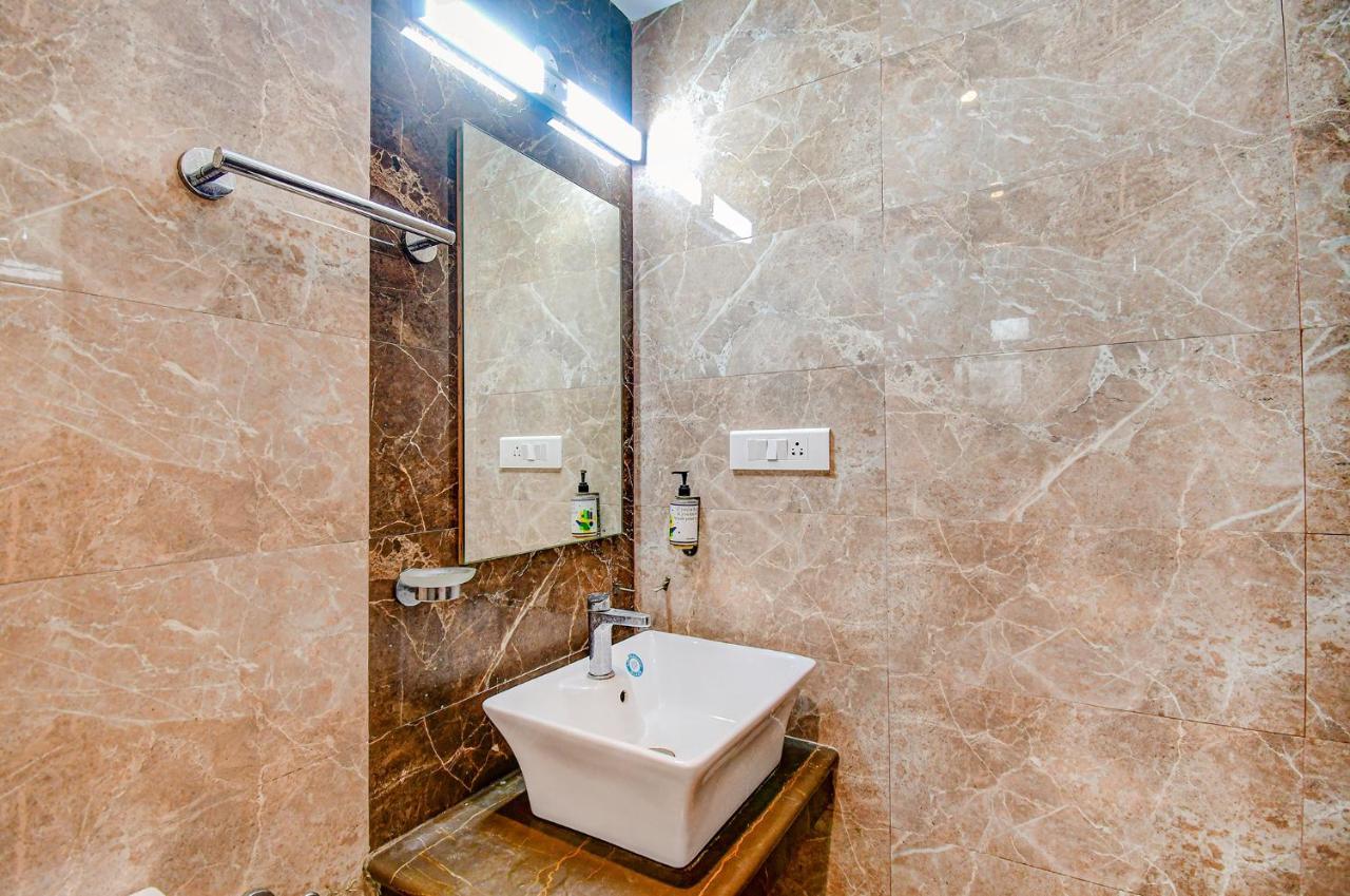 Hotel Radiant Калькутта Экстерьер фото